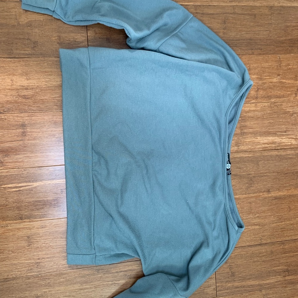 Blue-ish crewneck from Boohoo off the shoulder